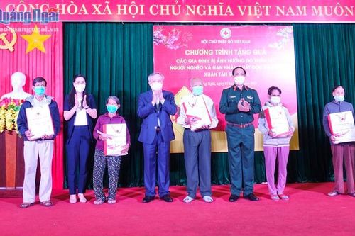 Chánh án TANDTC và Trưởng Ban Kinh tế Trung ương làm việc tại Quảng Ngãi