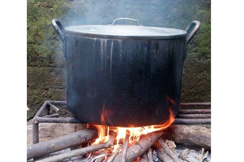 Gói bánh ngày tết
