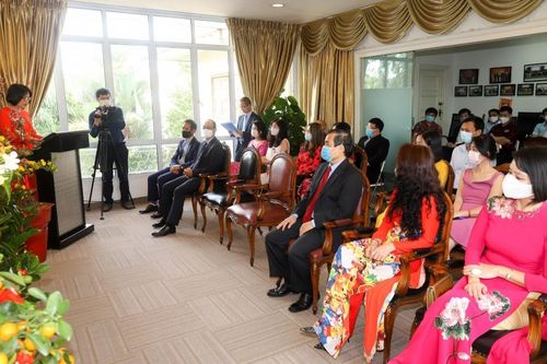 Đầm ấm Tết cộng đồng mừng Xuân Tân Sửu tại Singapore và Trung Quốc
