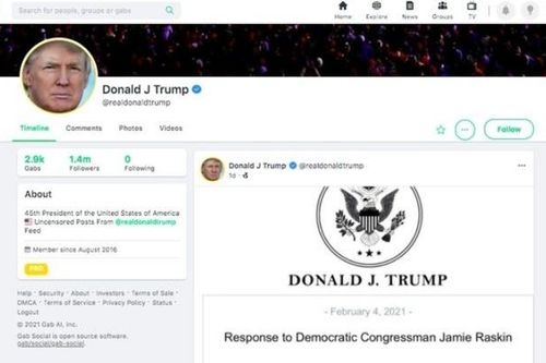 Ông Trump trở lại trên phương tiện truyền thông xã hội là giả mạo