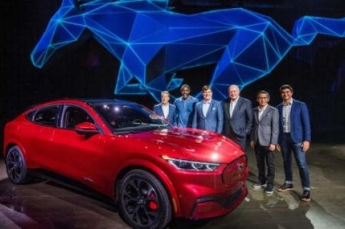 Điều gì đang chờ đợi 'tương lai điện' của Ford?