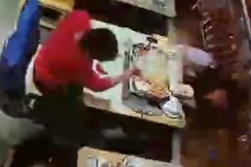 Nồi cá nướng phát nổ, thực khách đòi bồi thường 500 triệu đồng