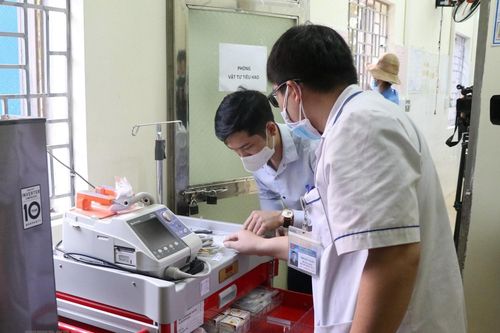 Bệnh viện dã chiến tại Trung tâm y tế thành phố Điện Biên Phủ