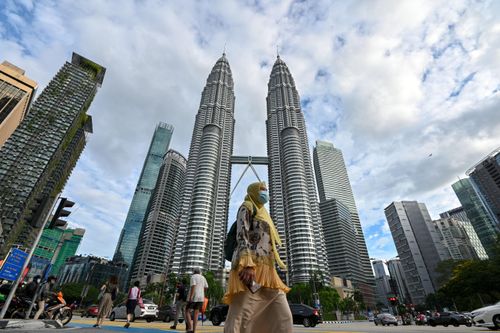 Malaysia nới lỏng quy định phòng dịch COVID-19 vào dịp Tết Nguyên Đán