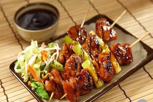 Món ngon cuối tuần: Cách làm gà nướng xiên que kiểu Nhật ăn là nghiền