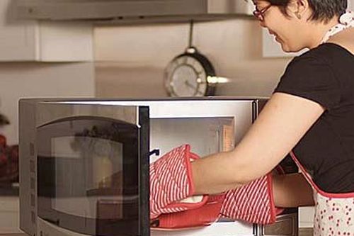 6 mẹo sử dụng lò vi sóng bạn nên biết