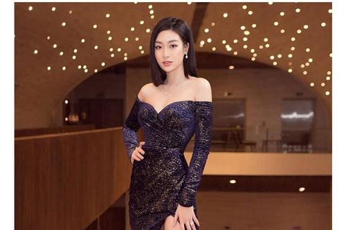 Diện váy xẻ cao, Hoa hậu Đỗ Mỹ Linh khoe chân dài miên man cực 'nóng bỏng'