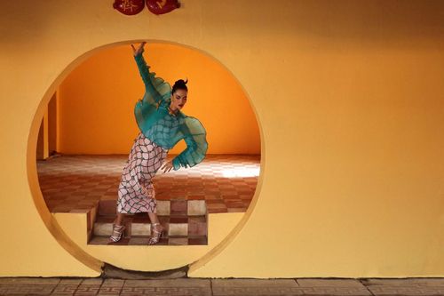 Lâm Bích Tuyền khoe thần thái tuyệt đẹp trên chính quê hương An Giang