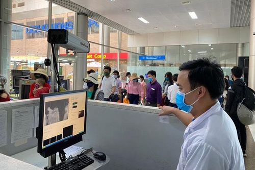 Cảng Hàng không Liên Khương tăng cường cấp độ giám sát phòng chống dịch Covid-19