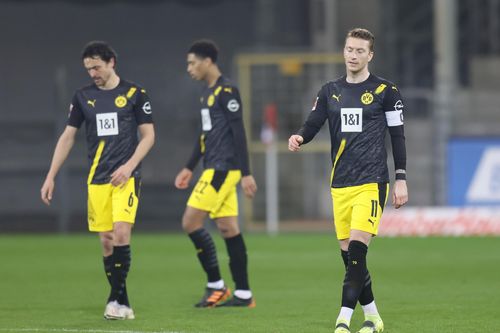 Để thua đội chiếu dưới, Dortmund chìm vào khủng hoảng