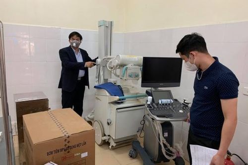 Chuyên gia BV Bạch Mai mang theo những chiếc ốc vít nhỏ, gấp rút triển khai BV dã chiến tại Điện Biện