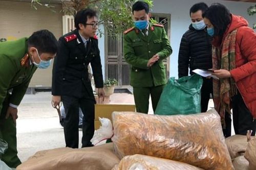 Gần Tết, buôn lậu tăng nhiệt