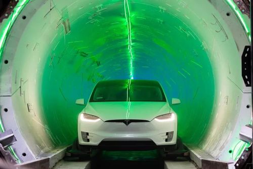 Để giảm kẹt xe, Elon Musk xây hẳn đường hầm dưới lòng đất