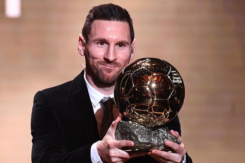 Messi vượt Ronaldo, trở thành cầu thủ hay nhất thập kỷ