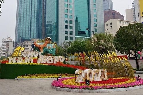 Từ 12 giờ ngày 9/2, TP HCM dừng hoạt động cơ sở kinh doanh dịch vụ không thiết yếu