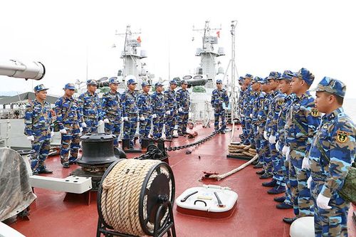 Bộ đội Vùng 2 Hải quân hướng về Đảng, vững niềm tin