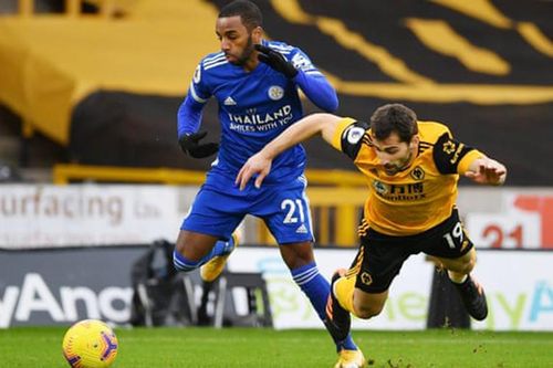 Leicester chia điểm trên sân của Wolverhampton