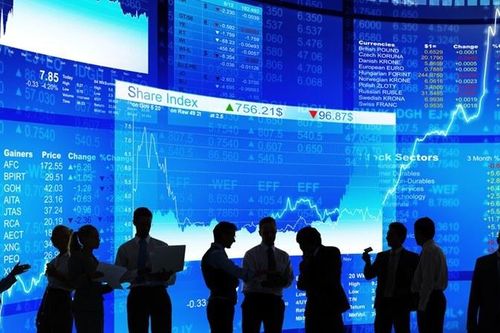 Vi phạm giao dịch, ba nhà đầu tư bị phạt 260 triệu đồng