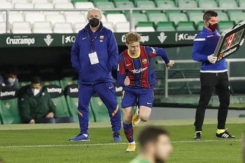 Khả năng điều bóng 'khó tin' của cầu thủ Barca