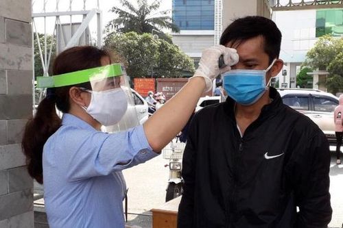 Nhân viên sân bay Tân Sơn Nhất nhiễm COVID-19: Hàng chục điểm bị phong tỏa, đẩy mạnh truy vết F1, F2