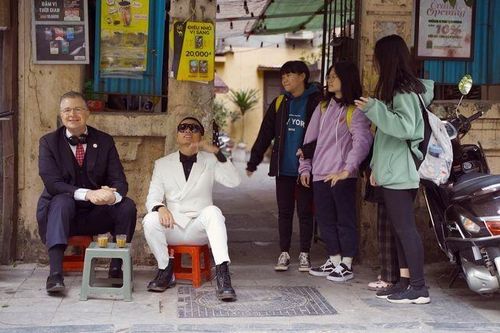 Khi Đại sứ Mỹ chúc Tết theo phong cách Rap Việt