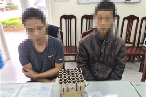 Đốt pháo ở nhà, 2 anh em bị phạt 3,5 triệu đồng