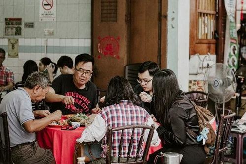 Malaysia nới lỏng hạn chế về Covid-19 trong dịp Tết