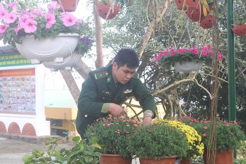 Những người lính biên phòng đón Tết ở biên cương