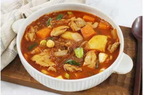Gần Tết bận rộn, nấu nồi miến gà kiểu Hàn thì cả nhà có bữa ăn ngon lành lại nhanh gọn