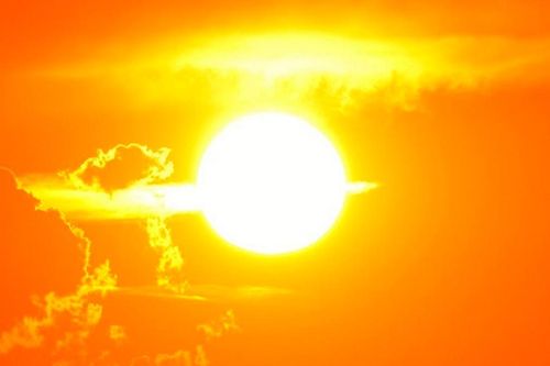 Không phải vàng hay đỏ, đây mới là màu sắc thực sự của Mặt Trời