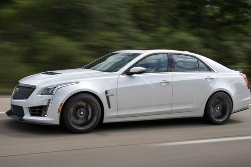Những chiếc sedan hiệu suất tuyệt vời bị lãng quên