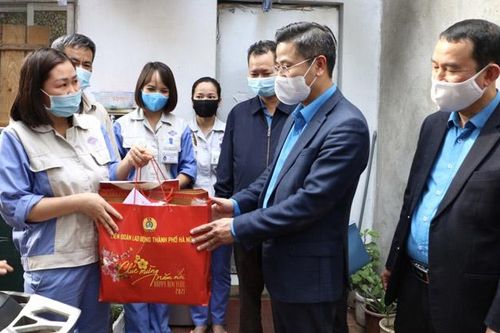 Hà Nội hỗ trợ 313 công nhân lao động thuê trọ không về quê đón Tết