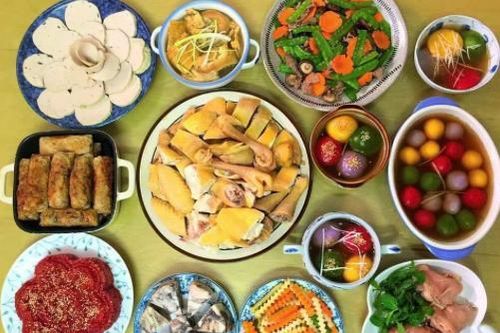 Ngày Tết: Người thừa cân, mặc bệnh gút, tăng huyết áp cần hạn chế những thực phẩm nào ?
