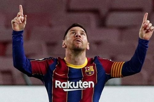 Messi 'vượt mặt' Ronaldo trở thành cầu thủ xuất sắc nhất thập kỷ