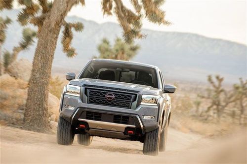 Nissan Frontier 2022 ra mắt, thay đổi diện mạo để cạnh tranh