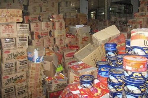 Tết cận kề, bánh kẹo hàng giả, hàng nhái lại 'tấn công' về vùng quê