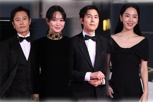 Thảm đỏ 'Rồng xanh 2020': Shin Hye Sun 'cân sắc' Shin Min Ah, Jung Woo Sung - Lee Byung Hun điển trai!