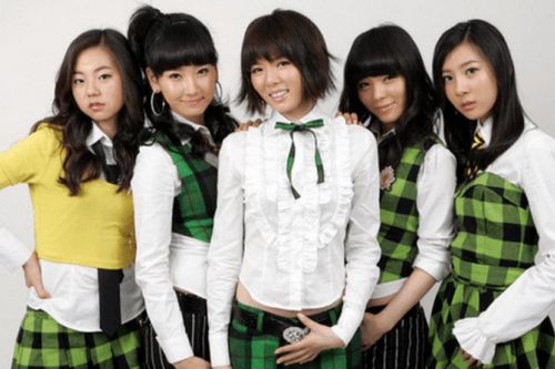 Wonder Girls kỷ niệm 14 năm ra mắt: HyunA và Sunmi đăng ảnh chúc mừng