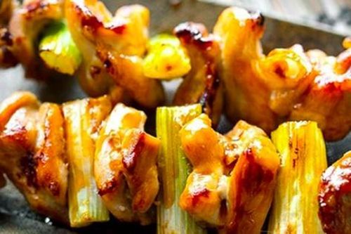 Cách làm món gà nướng xiên que kiểu Nhật