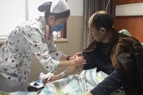 Những người dễ mắc ung thư thường có 4 dấu hiệu đơn giản trên cơ thể, điều cuối cùng phụ nữ dễ gặp nhất