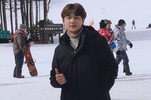 'Tôi đã chuẩn bị về Việt Nam ăn Tết nhưng không thể đặt vé'