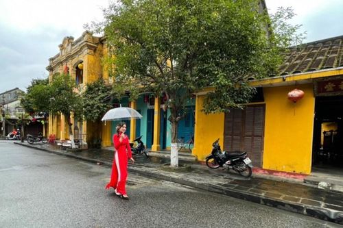 'Chưa có Tết nào Hội An vắng và buồn như thế này!'