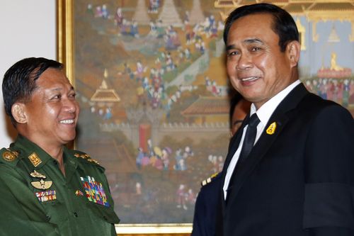 Thống tướng Myanmar nhờ thủ tướng Thái Lan 'hỗ trợ nền dân chủ'