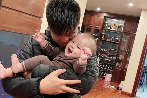 Bóng đá Việt Nam hôm nay: Duy Mạnh hạnh phúc đón Tết cùng gia đình