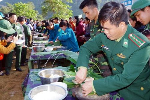 Chăm lo Tết cho đồng bào vùng biên