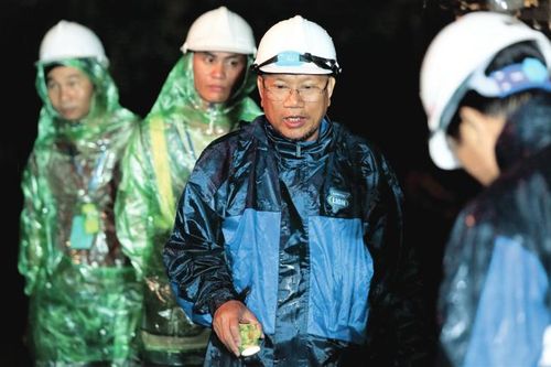 Anh hùng trị thủy ở biển Tây