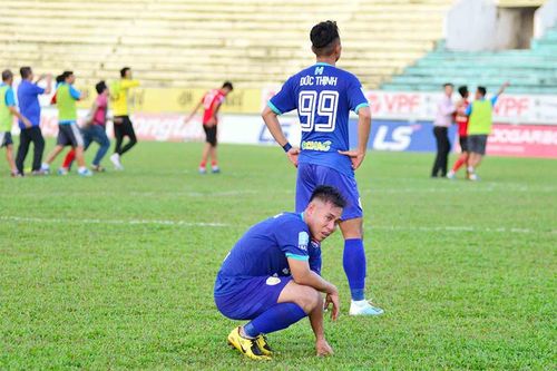 Bóng đá Đồng Tháp: Gỡ rối phút 'bù giờ', năm mới sẽ bay cao?