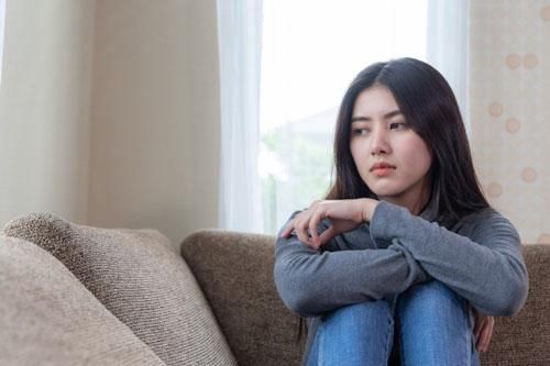 Trước khi nghỉ Tết, tôi rút phong bao lì xì cho con sếp 2 triệu, ngờ đâu sếp nói một câu đau điếng