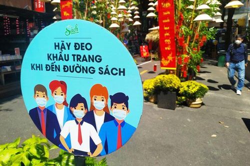 Thành phố Hồ Chí Minh cần có kế hoạch 4 tuần khắt khe chống dịch