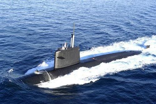 Tàu ngầm hạt nhân Pháp bất ngờ xuất hiện tại biển Đông